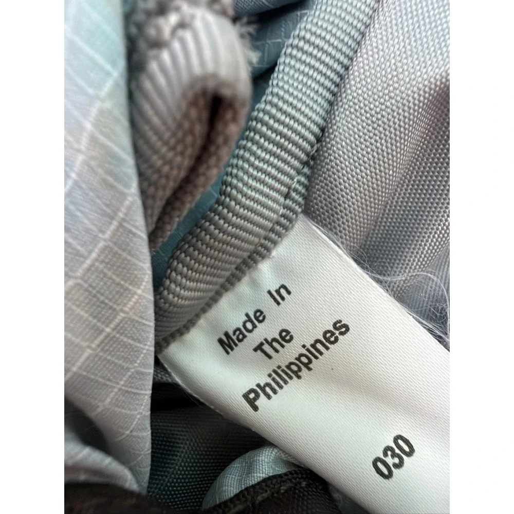 Camelbak be material grey
